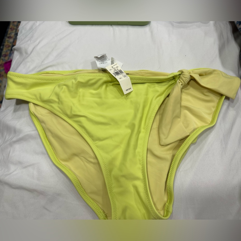 Aerie swim bottoms green
